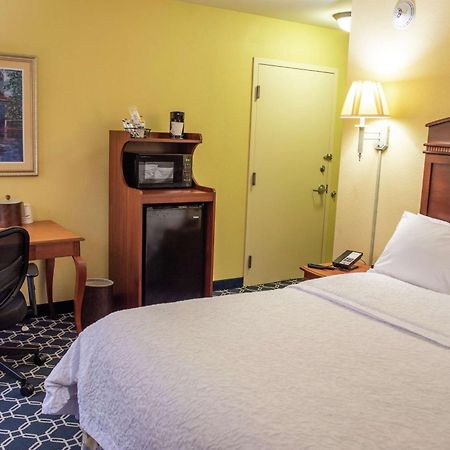 Hampton Inn Lebanon Extérieur photo